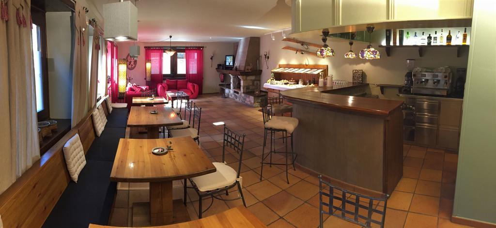 Peira Blanca Hotel Gastronomico Garós Dış mekan fotoğraf